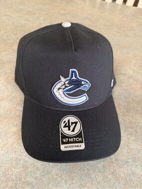 47 Vancouver Canucks Black and White Curved Brim Hat